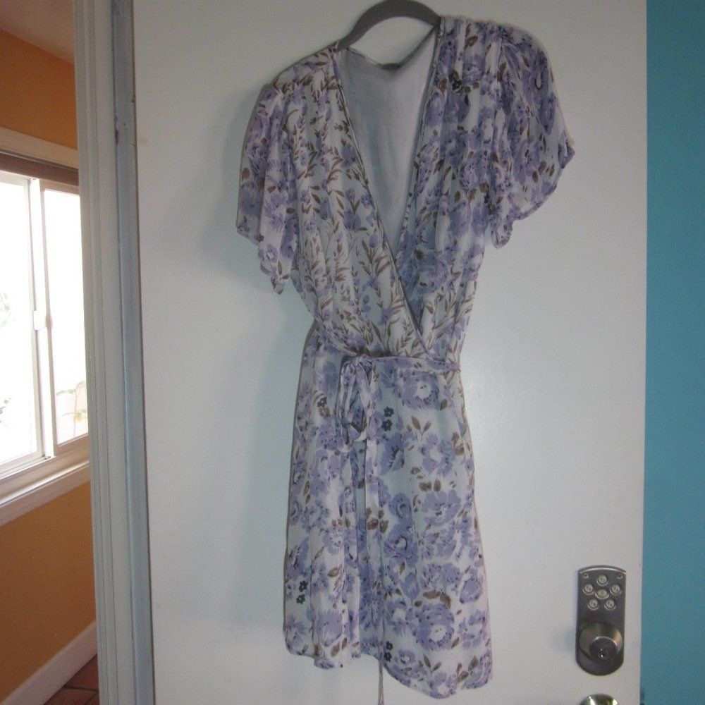 Chan Luu Chan Luu Purple Floral Wrap Dress Size M Size M / US 6-8 / IT 42-44 - 6 Thumbnail