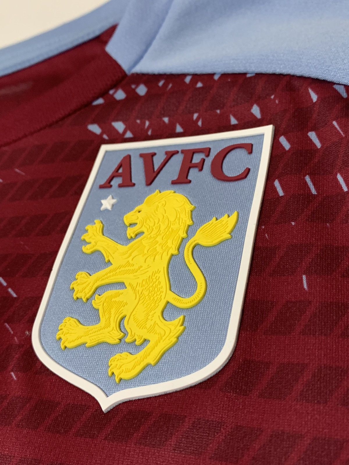 Kappa Aston Villa 2021 - 2022 Home Football Shirt Kappa Cazoo Size US L / EU 52-54 / 3 - 9 Thumbnail