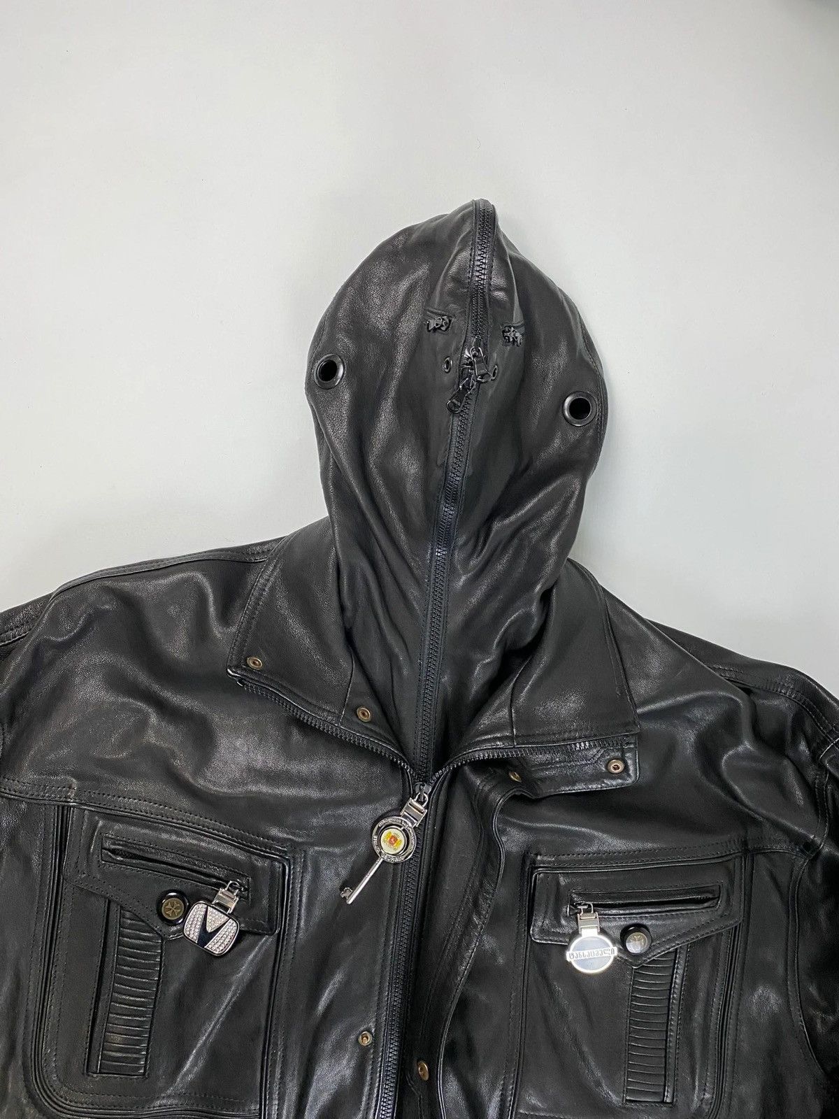 Vetements VETEMENTS SS19 OVERSIZED RUNWAY GIMP LEATHER MASK PARKA SZ:M Size US M / EU 48-50 / 2 - 4 Thumbnail
