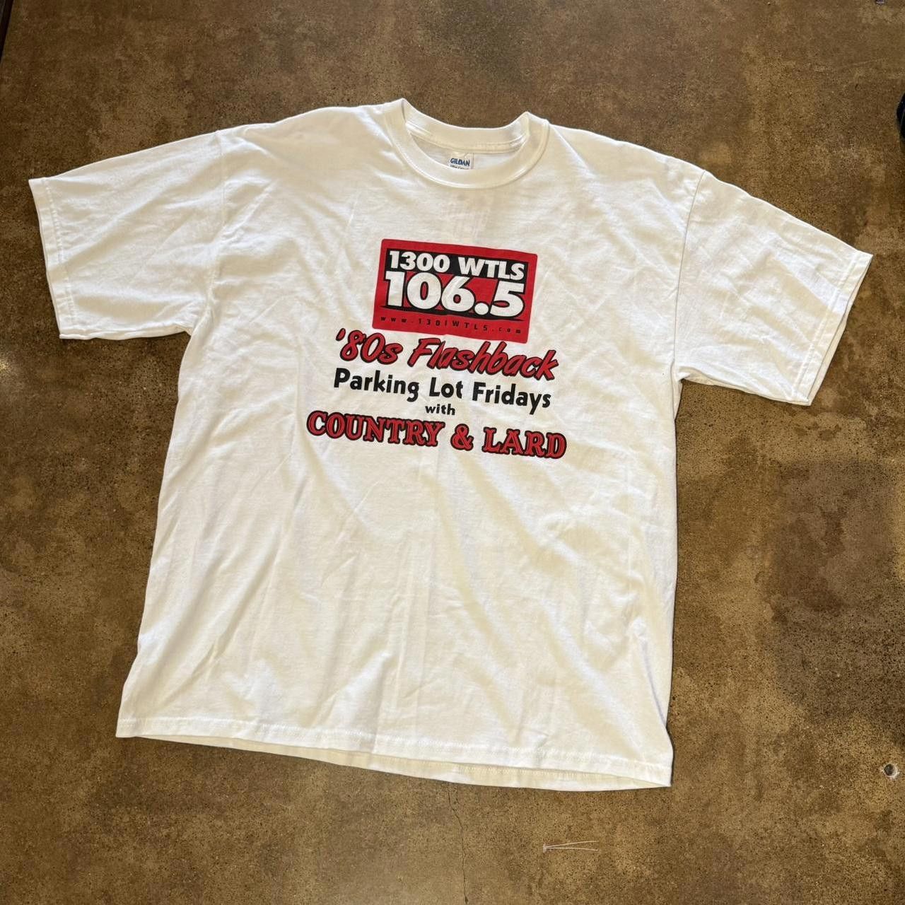 Designer White 106.5 Radio Station Tee Size US XL / EU 56 / 4 - 2 Thumbnail