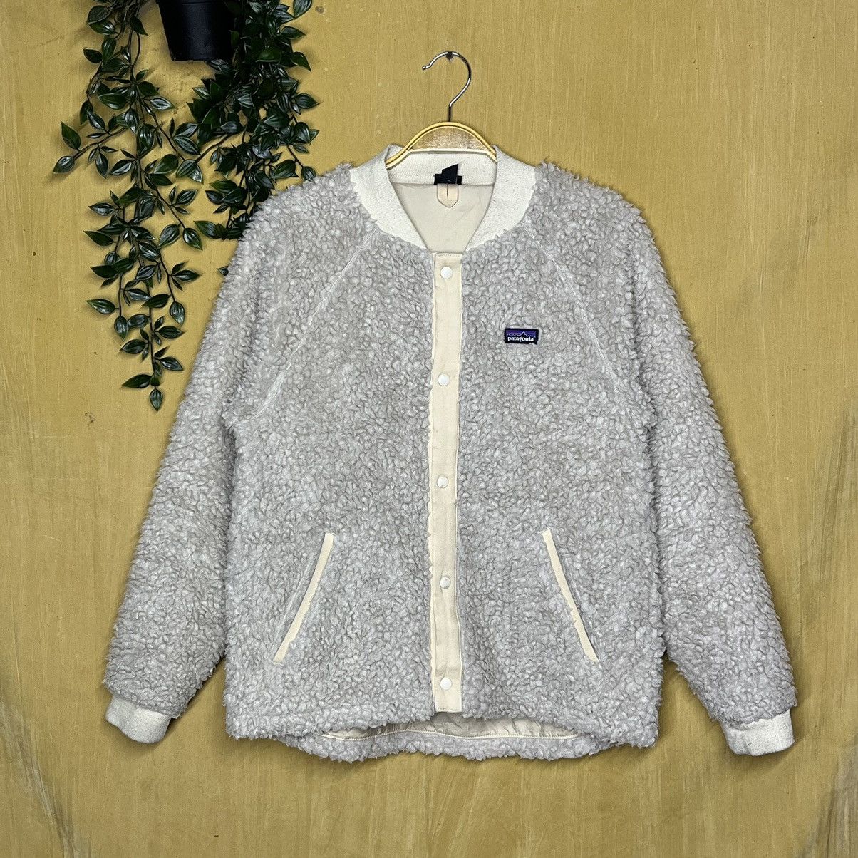 image of Patagonia Fleece Deep Pile Jacket in Cream, Men's (Size Medium)