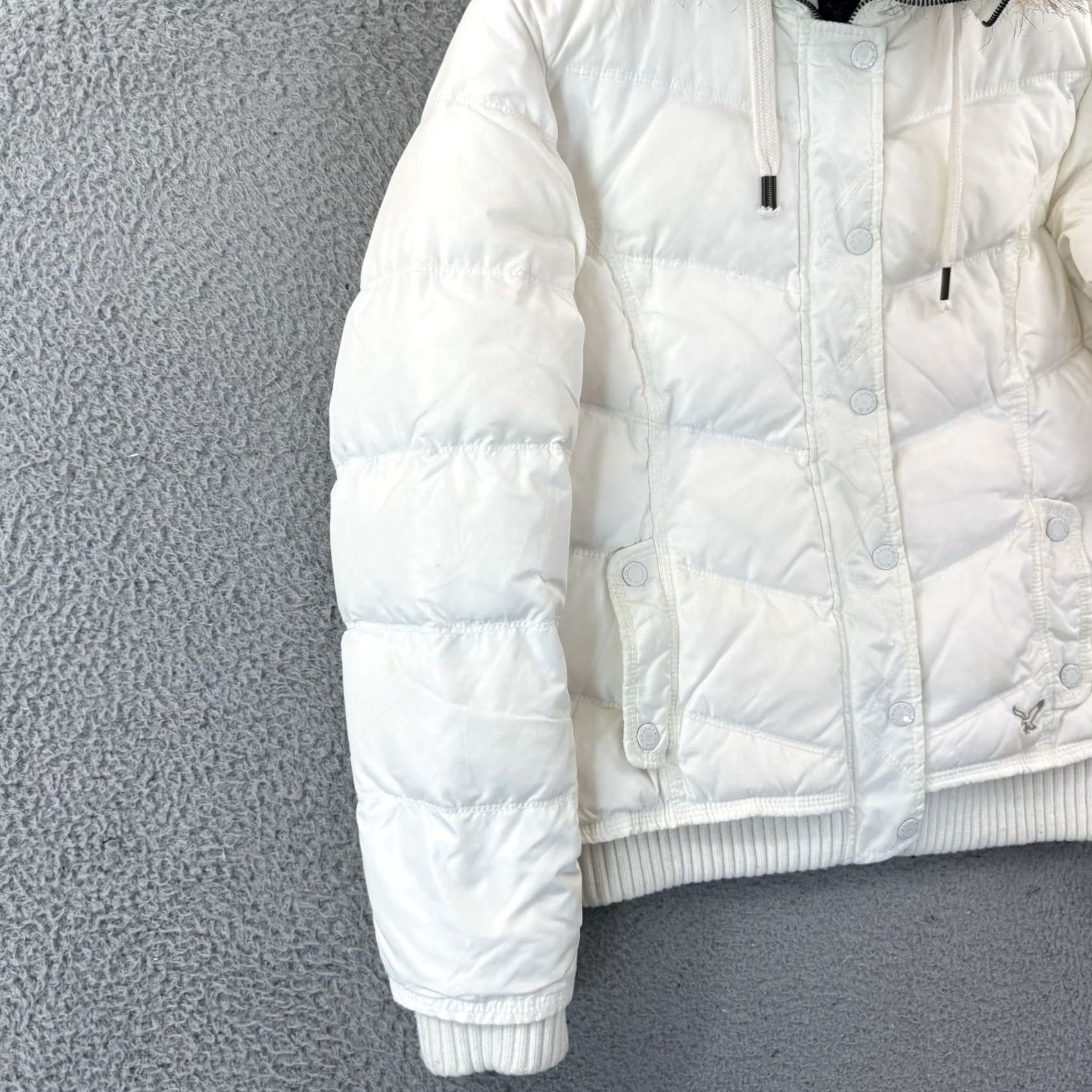 American Eagle Outfitters VINTAGE American Eagle Outfitters Jacket Womens M White Faux Fur Zip Bomber Hooded Size M / US 6-8 / IT 42-44 - 4 Thumbnail