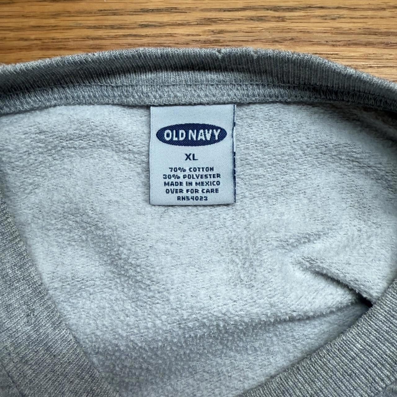 Old Navy Vintage 90s Distressed old navy crewneck with funky letters Size US XL / EU 56 / 4 - 3 Thumbnail