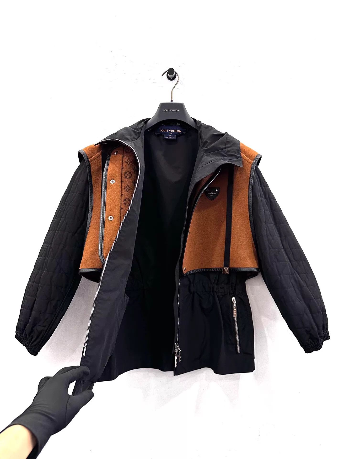 Louis Vuitton LV brown & black monogram logo zip vest & jacket women's Size S / US 4 / IT 40 - 4 Thumbnail