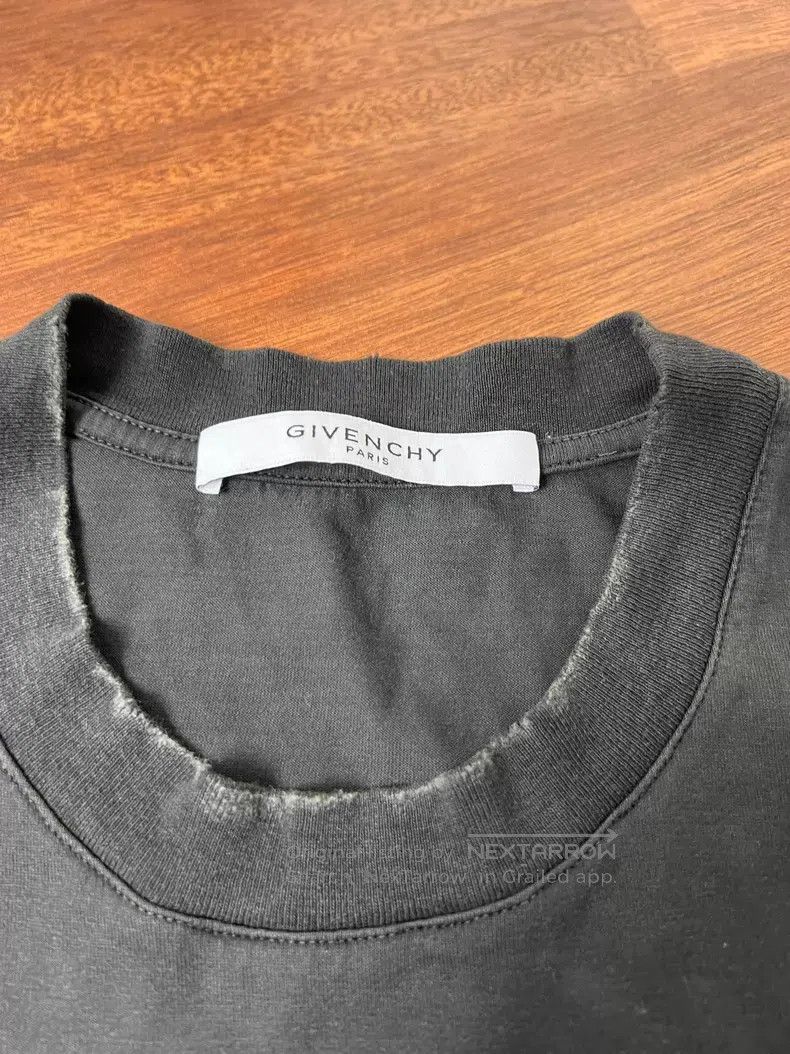 Givenchy Givenchy Distressed T-shirt Size US S / EU 44-46 / 1 - 3 Thumbnail