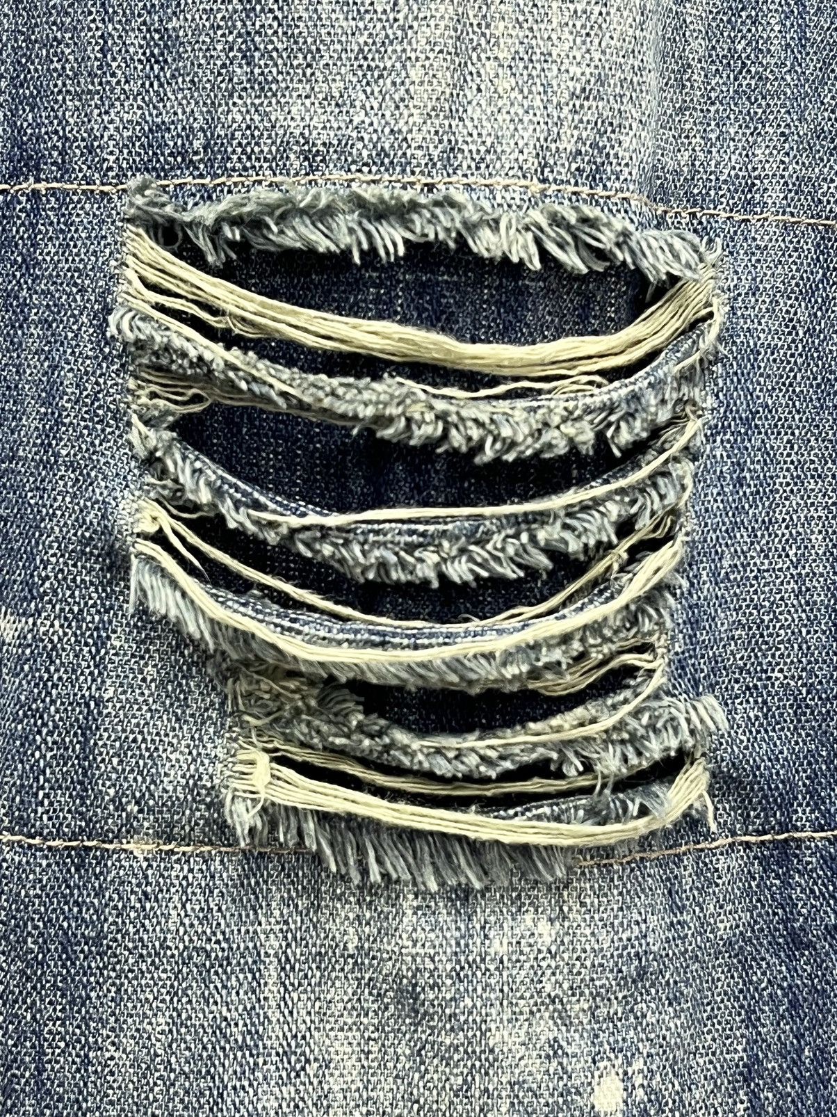 Guru FYE🔥GUMU INTERNATIONAL Punk Ripped Tribal Print Flare Denim Size 31" - 10 Thumbnail