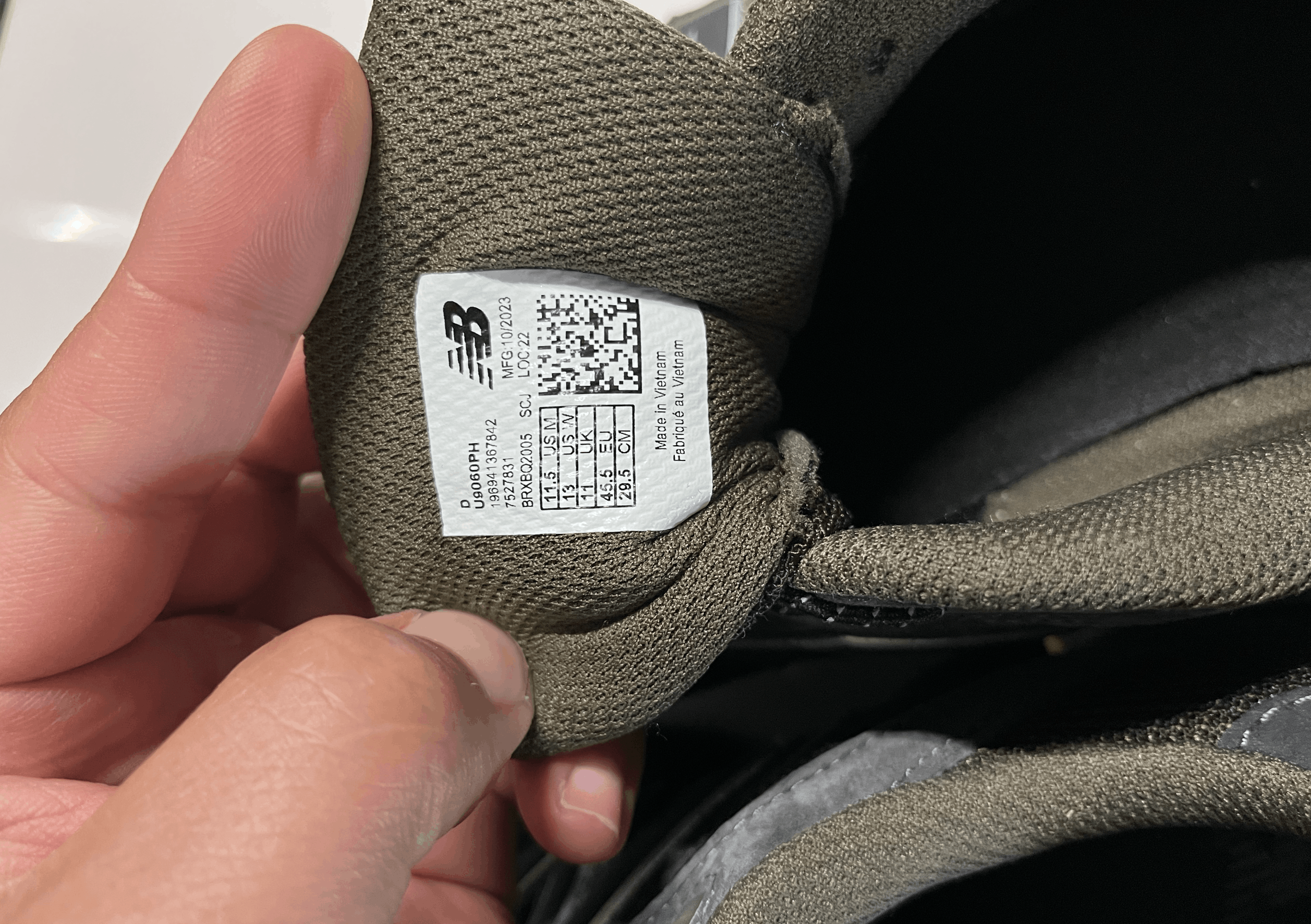 New Balance RARE New Balance 9060 'Blacktop Dark Moss' BASICALLY NEW Size US 11.5 / EU 44-45 - 5 Thumbnail