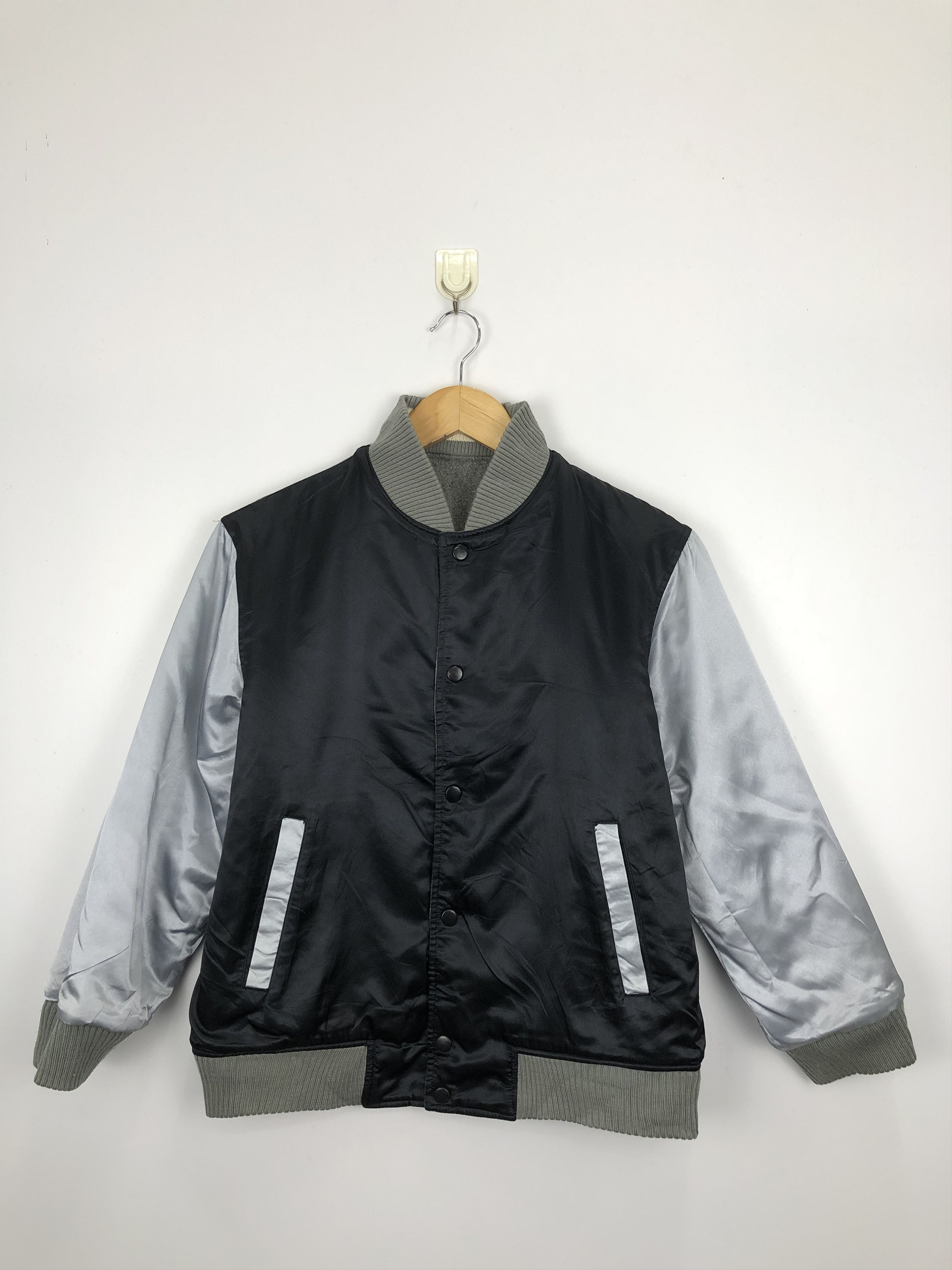 Japanese Brand Vintage Japanese Brand Reversible Wool Varsity Jacket V0345 Size US L / EU 52-54 / 3 - 1 Thumbnail