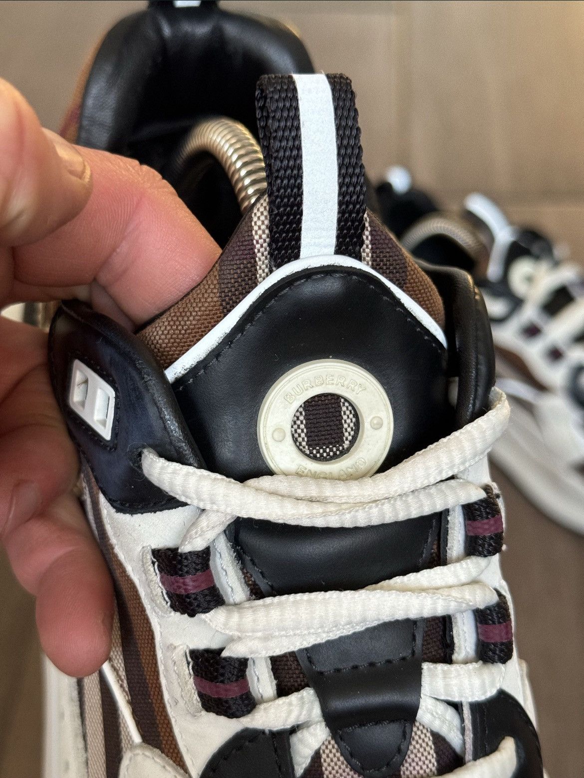 Burberry Burberry sean low top sneakers shoes Size US 9 / EU 42 - 6 Thumbnail