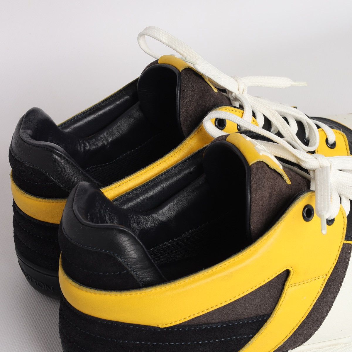 Louis Vuitton Louis Vuitton LV Trainers Yellow Black Ace Sneakers Leather Size US 9 / EU 42 - 10 Thumbnail