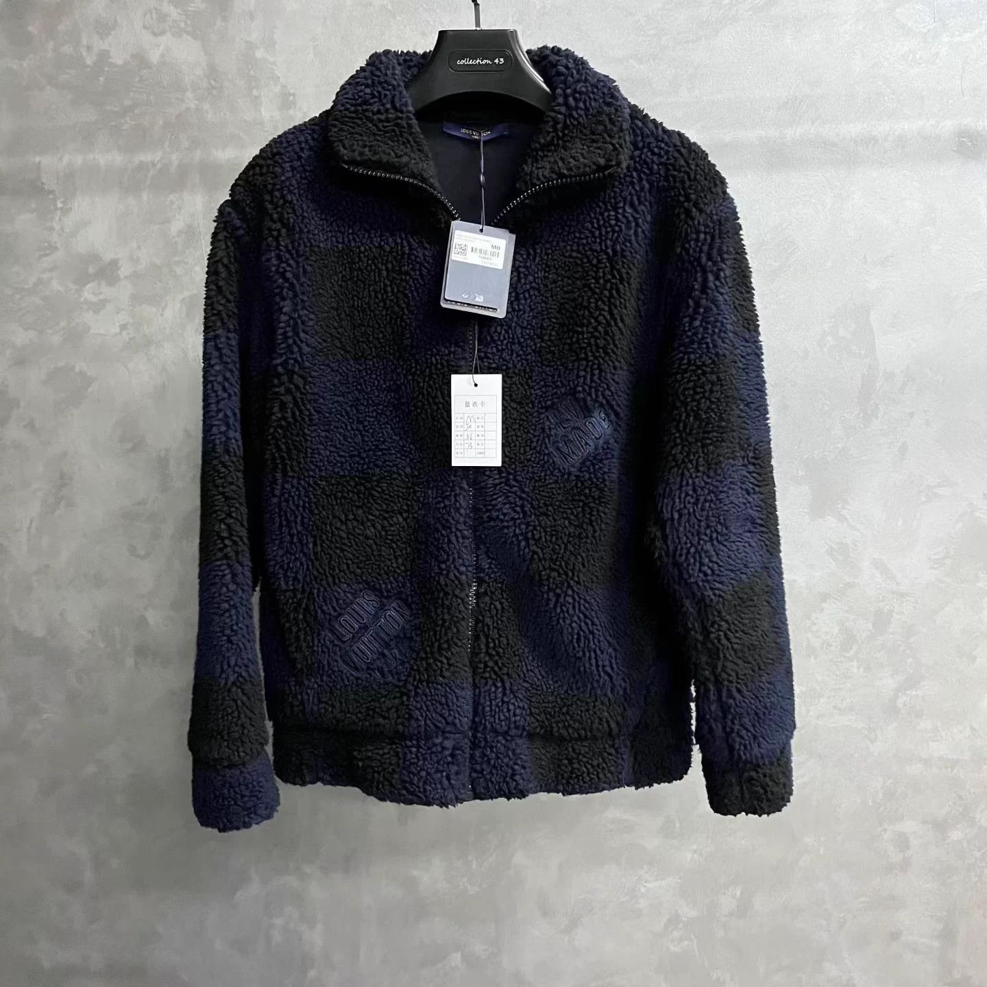 Louis Vuitton Louis Vuitton shearling zip-up stand collar jacket Size M / US 6-8 / IT 42-44 - 1 Thumbnail