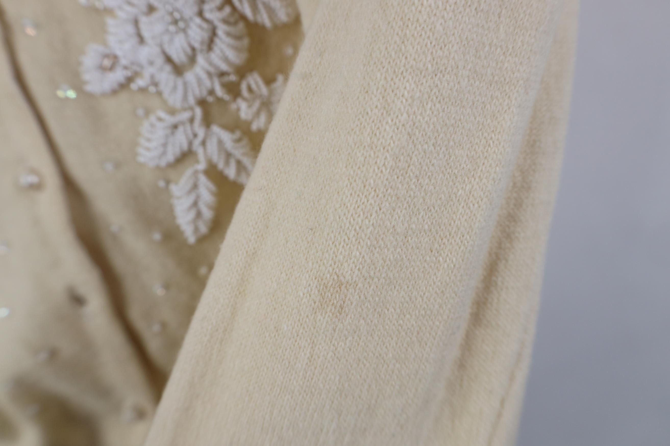 Vintage Vintage 60s 70s Angora Lambswool Beaded Cardigan Sweater Size S / US 4 / IT 40 - 13 Thumbnail