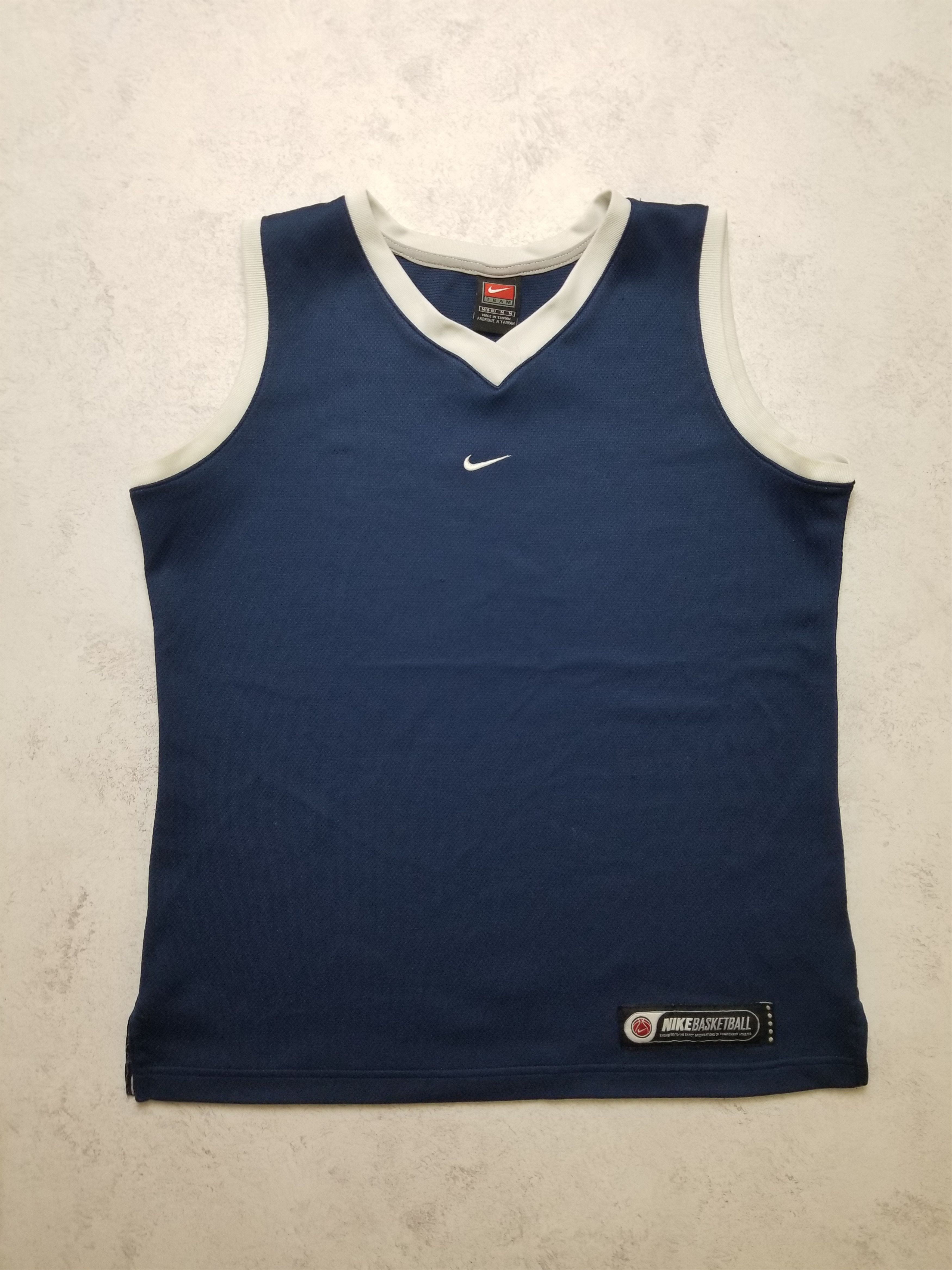 Nike Vintage 90s Nike Jersey Travis Style Sportwear Style Size US M / EU 48-50 / 2 - 1 Thumbnail