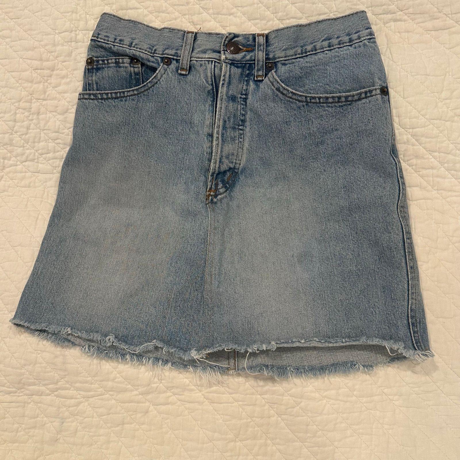 Banana Republic Vintage Banana Republic Safari & Travel Denim Skirt sz 6 Size 28" / US 6 / IT 42 - 3 Thumbnail