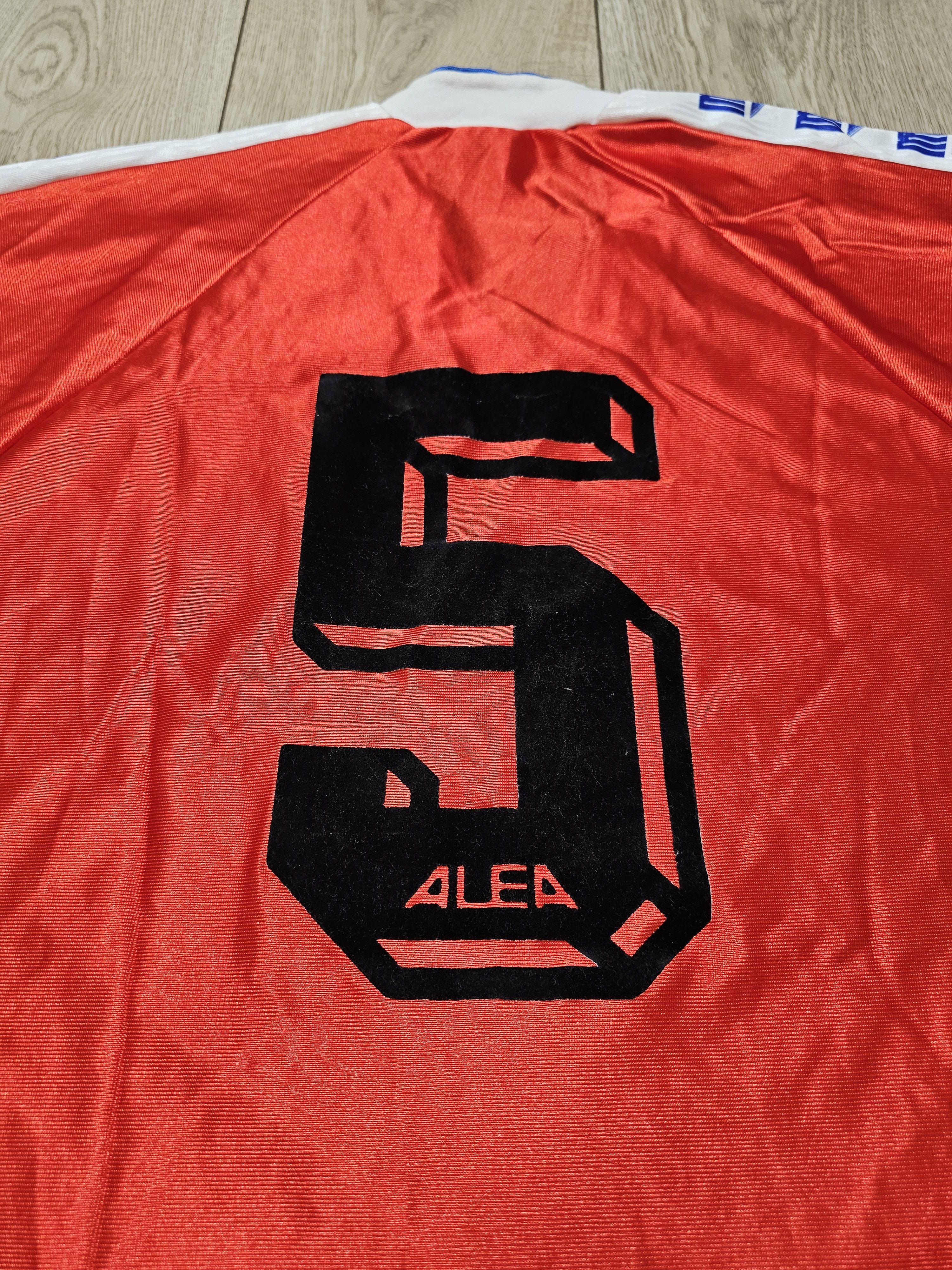 Vintage CZECH REPUBLIC VINTAGE 90s FOOTBALL SHIRT SOCCER JERSEY Size US XL / EU 56 / 4 - 6 Thumbnail