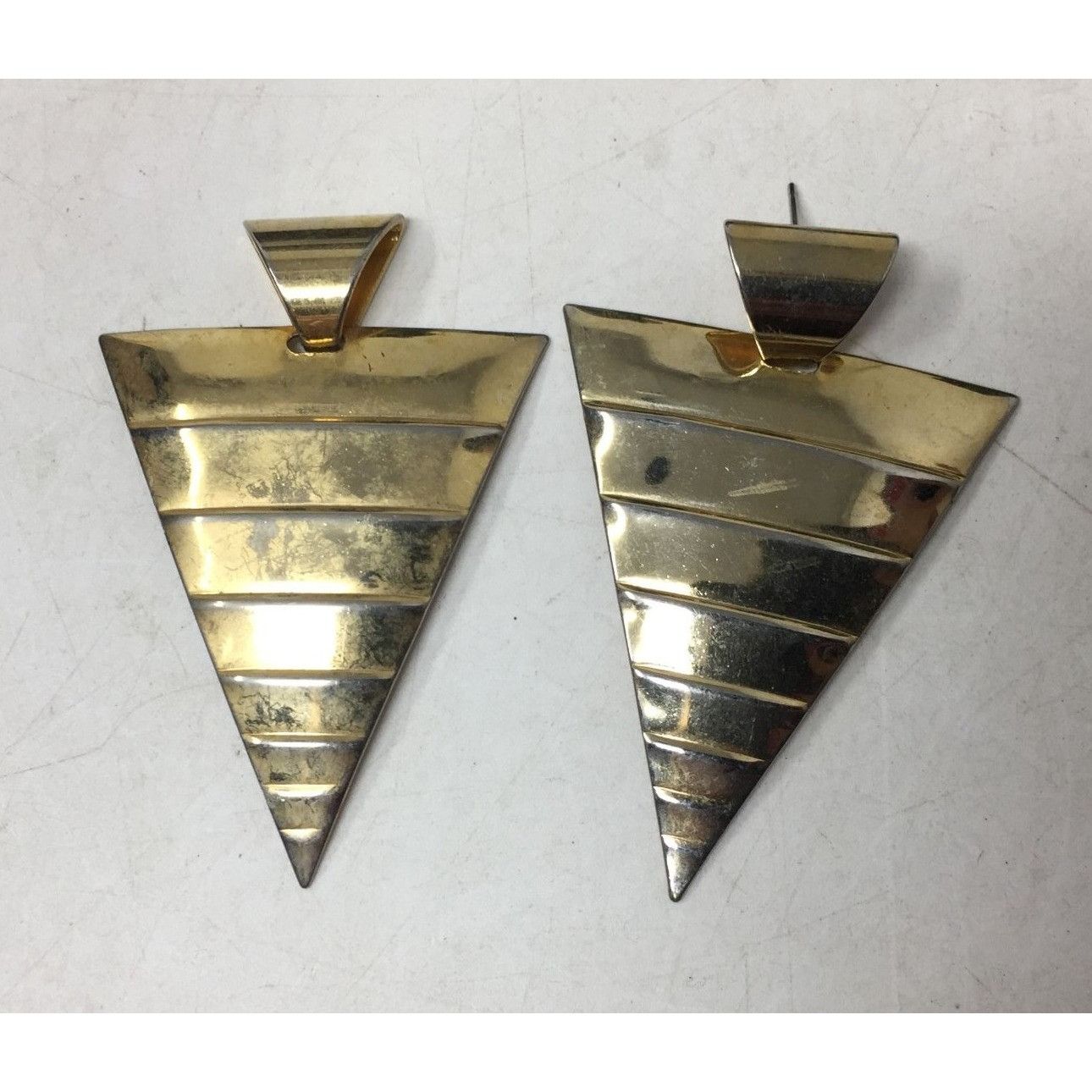 Other Women's Triangle Shaped Gold tone Dangle Earrings Size ONE SIZE - 2 Thumbnail