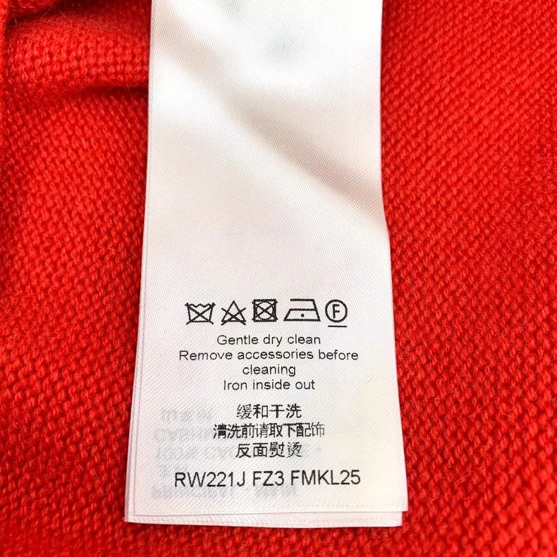 Louis Vuitton Louis Vuitton 22 Red Chain Cashmere Crew Neck Long Sleeve Size L / US 10 / IT 46 - 6 Thumbnail