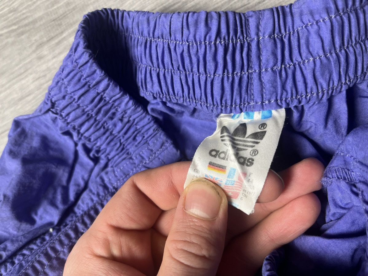 Adidas Vintage Adidas shorts buckle size Medium Size US 32 / EU 48 - 5 Thumbnail