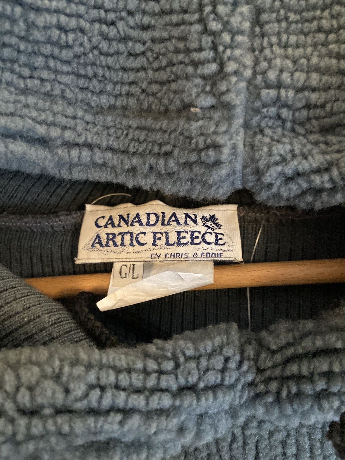 Vintage Vintage 90s Canadian Arctic Fleece Deep Pile Hoodie Boxy Size US XL / EU 56 / 4 - 3 Thumbnail
