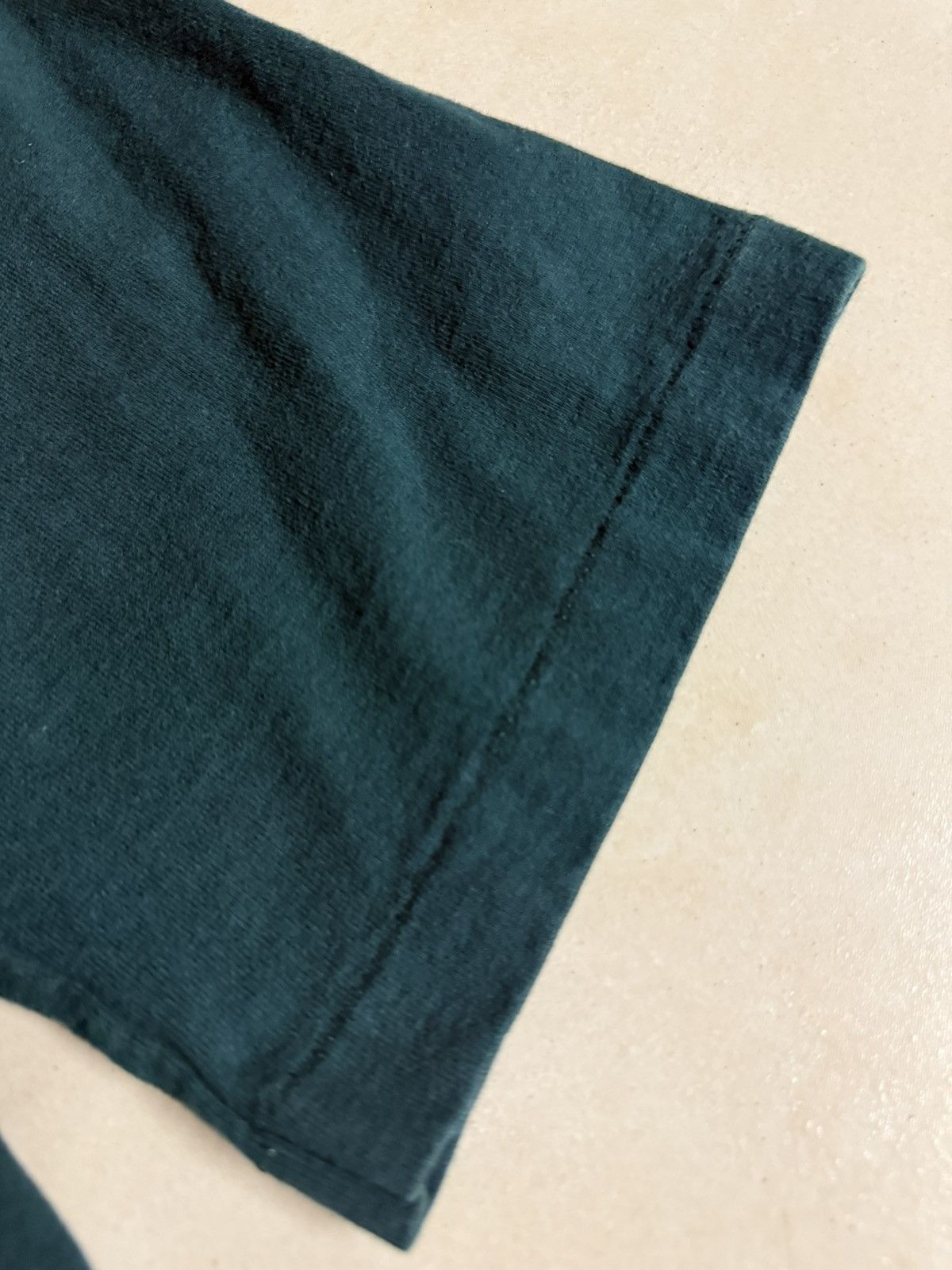 Vintage Vintage 90s Single Stitch Pocket Tee Green Size US L / EU 52-54 / 3 - 3 Thumbnail