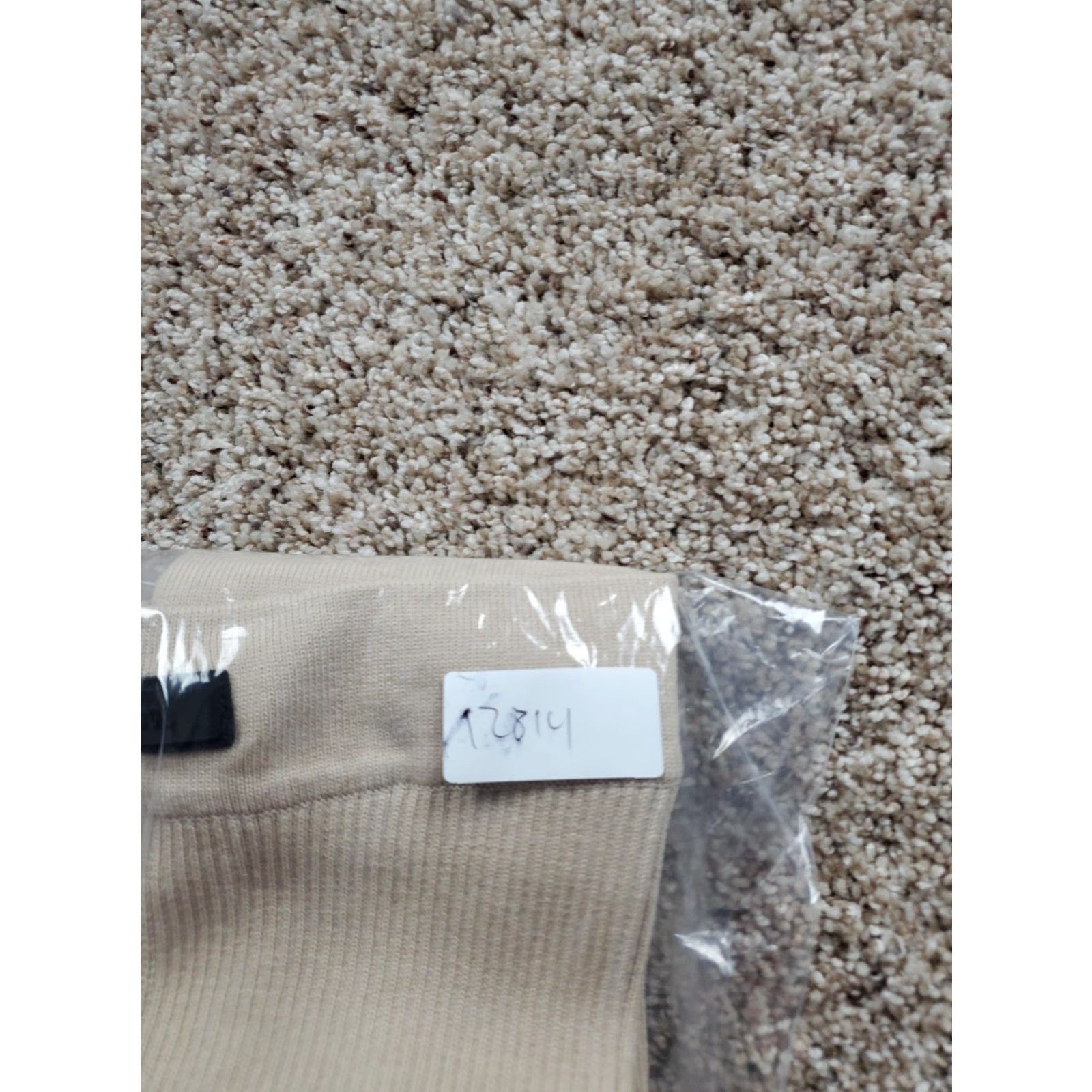 Fear of God Fear of God Essentials Shorts Womens Small Beige Ribbed Knit Stretch Leggings Size 28" / US 6 / IT 42 - 8 Thumbnail