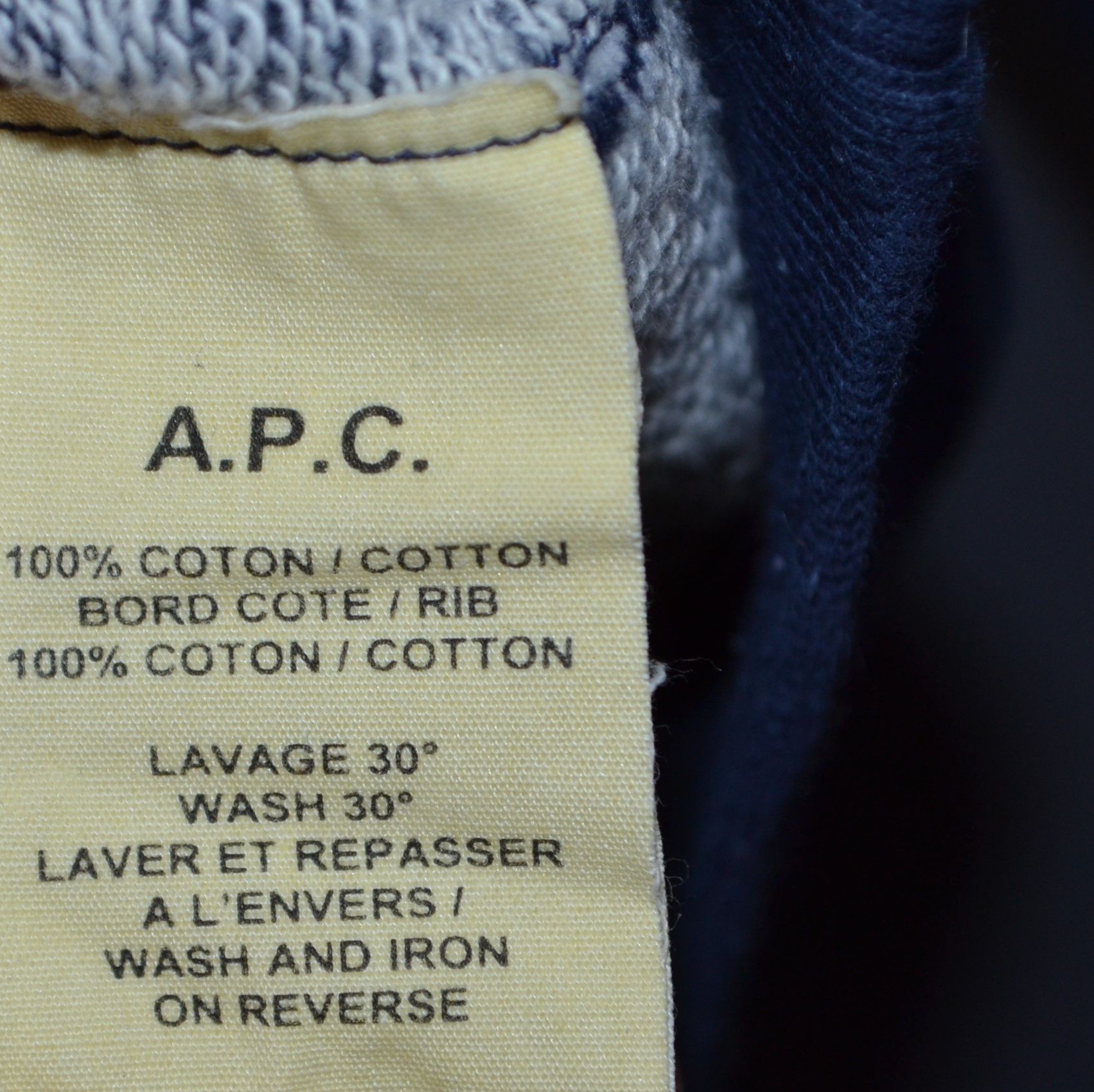 A.P.C. A.P.C. Collegiate College Logo Navy Sweatshirt XS Women Size XS / US 0-2 / IT 36-38 - 5 Thumbnail
