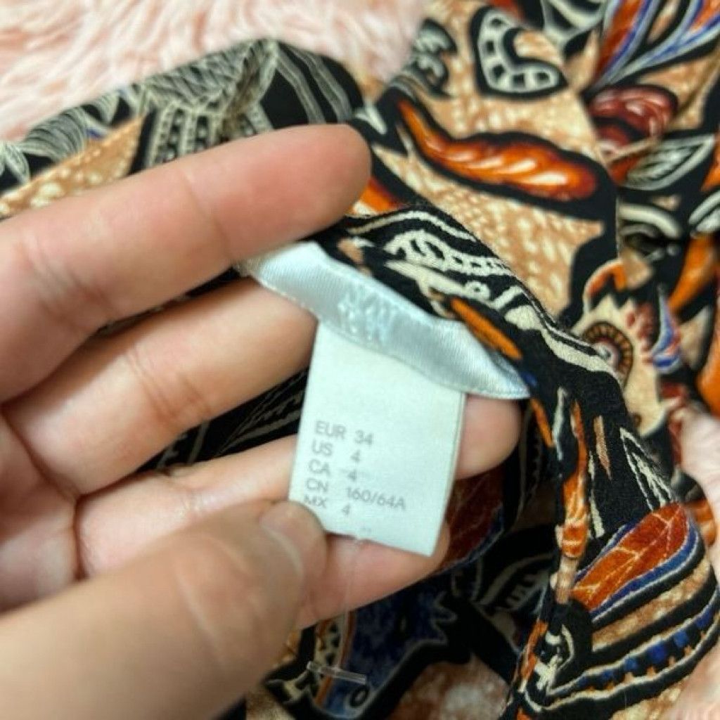 Other H&M Women’s Boho Floral Romper Bell Sleeve Tie Waist Size S Size 27" / US 4 / IT 40 - 6 Thumbnail