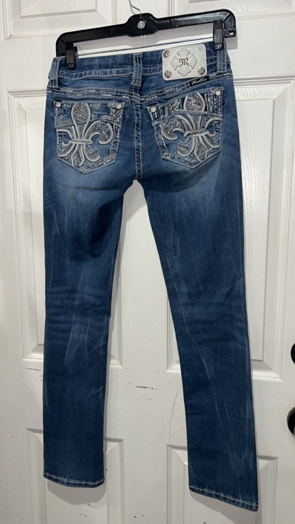 Miss Me Miss Me Straight Leg Jeans Size 26 Blue with White Stitching Size 26" / US 2 / IT 38 - 2 Thumbnail