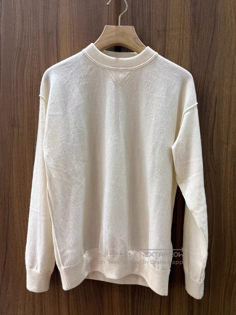 Louis Vuitton Louis Vuitton Off-white cashmere crewneck sweater Size US XS / EU 42 / 0 - 1 Thumbnail