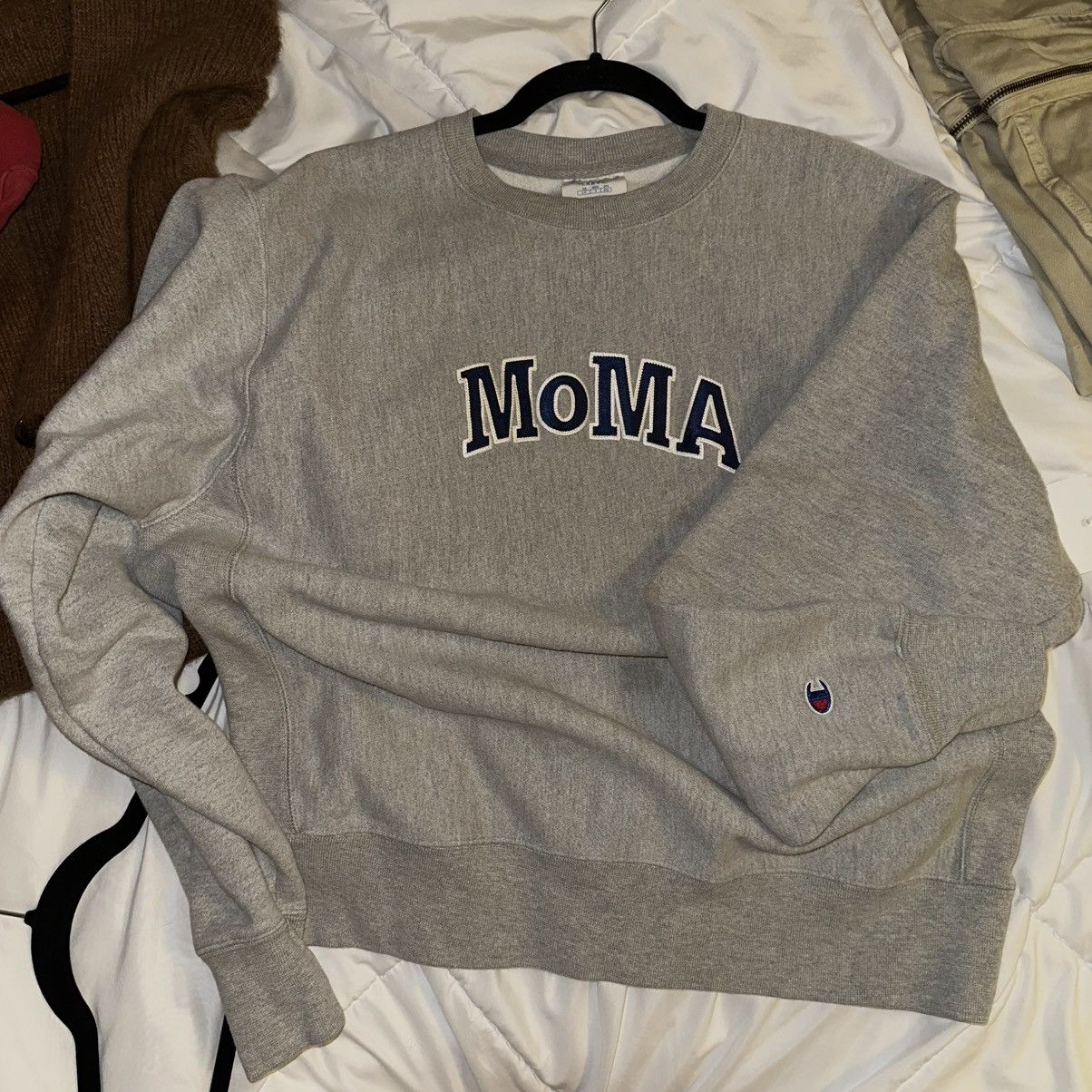 Champion × MoMA Crewneck Sweatshirt Size US L / EU 52-54 / 3 - 1 Thumbnail