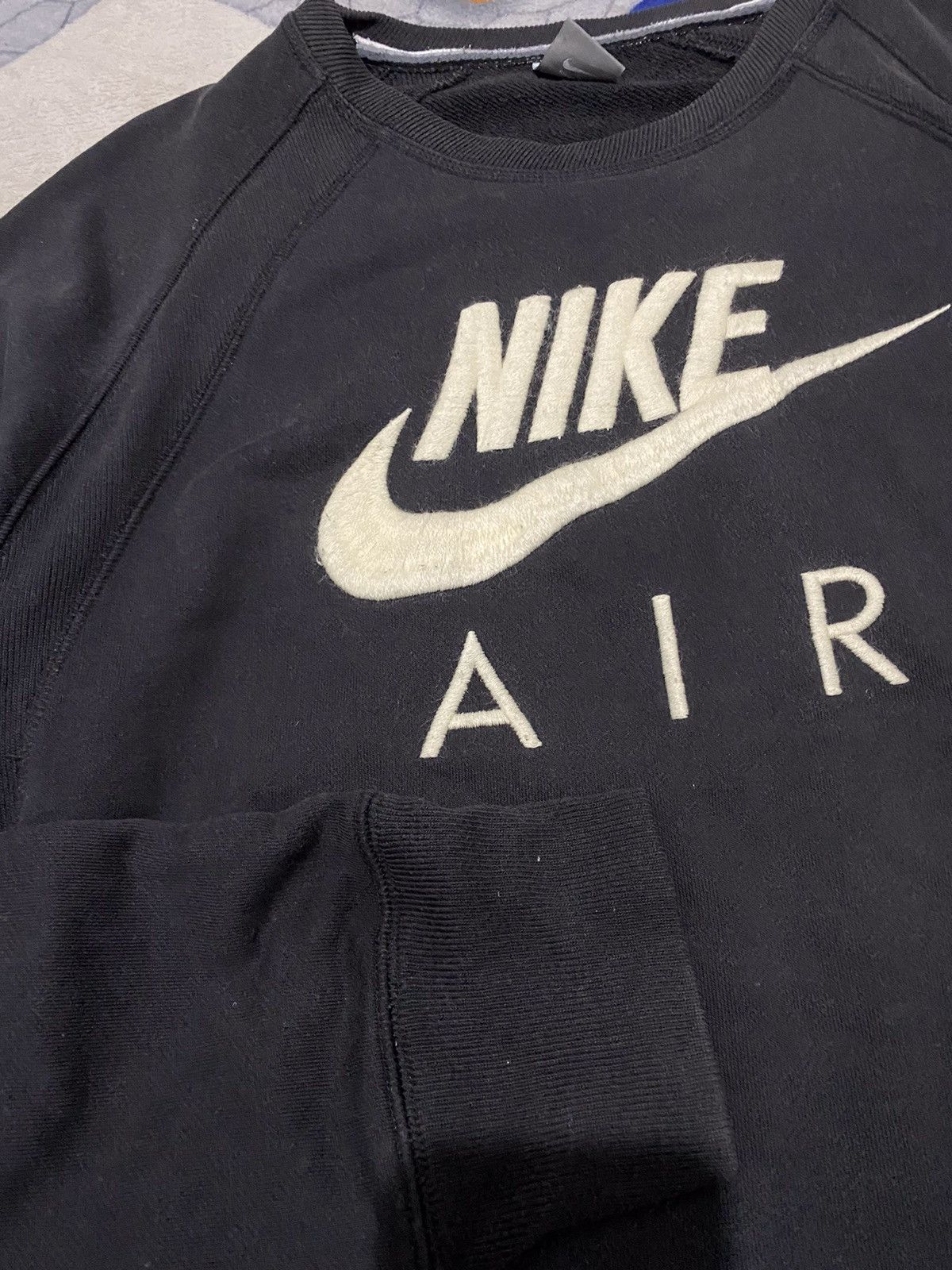 Nike × Vintage 💸NEED GONE💸Vintage y2k nike air sweatshirt black boxy fit Size US XL / EU 56 / 4 - 6 Thumbnail