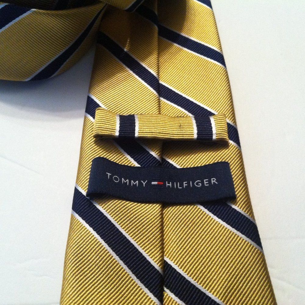 Tommy Hilfiger TOMMY HILFIGER MENS NEW GOLD 100%SILK NECK TIE WIDTH: 3" Size ONE SIZE - 4 Thumbnail