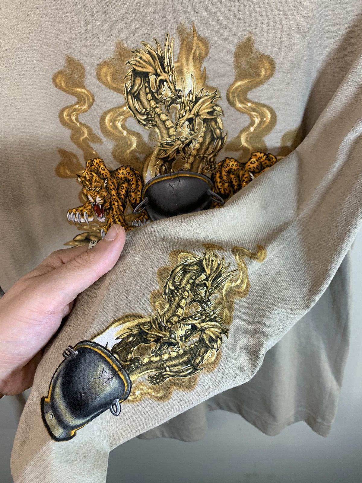 Vintage *RARE* Vintage Dragon Tiger Flames Art Y2K Long Sleeve Shirt Size US S / EU 44-46 / 1 - 2 Thumbnail
