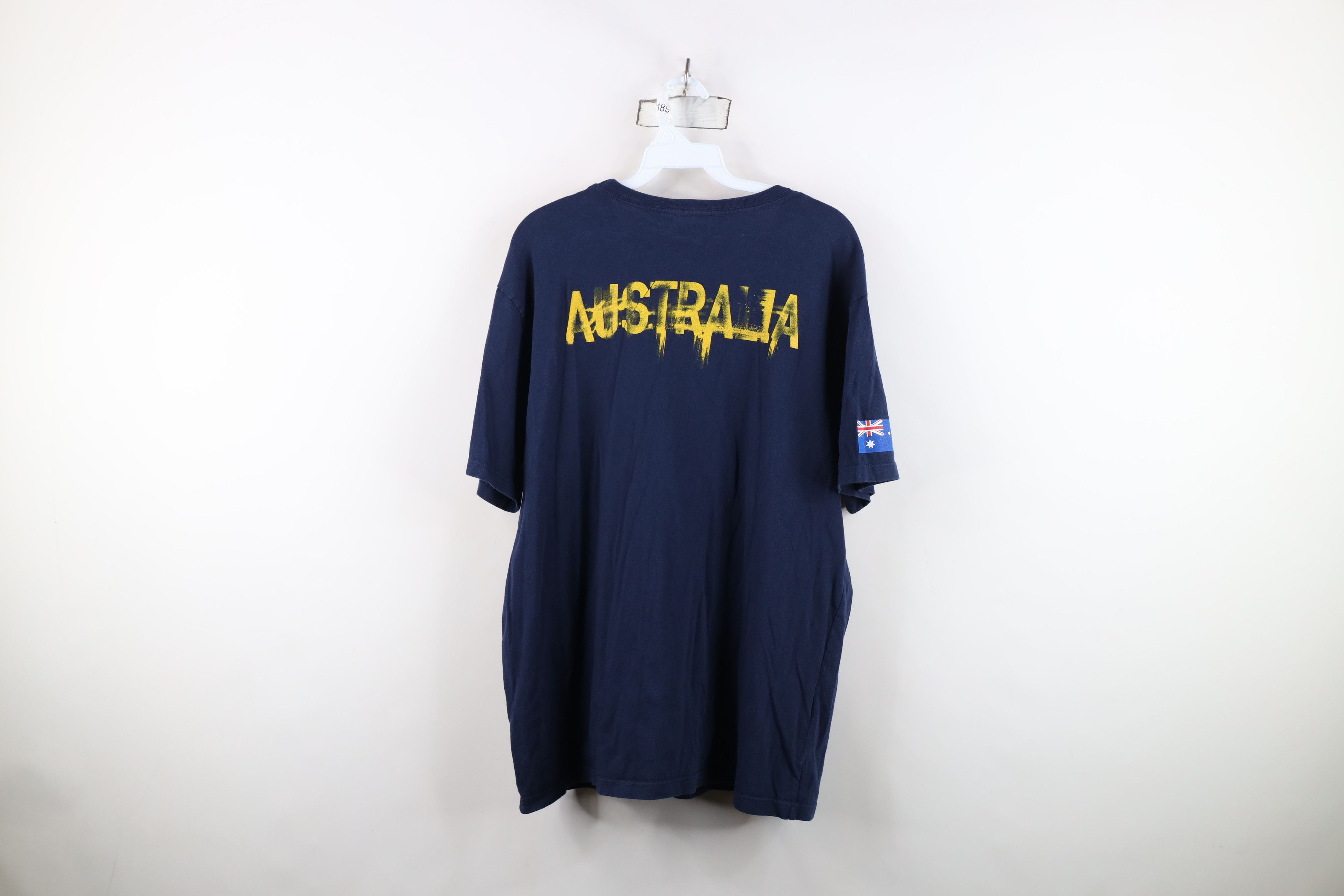 Nike Vintage Nike Swoosh Australia National Team Soccer T-Shirt Size US L / EU 52-54 / 3 - 13 Thumbnail