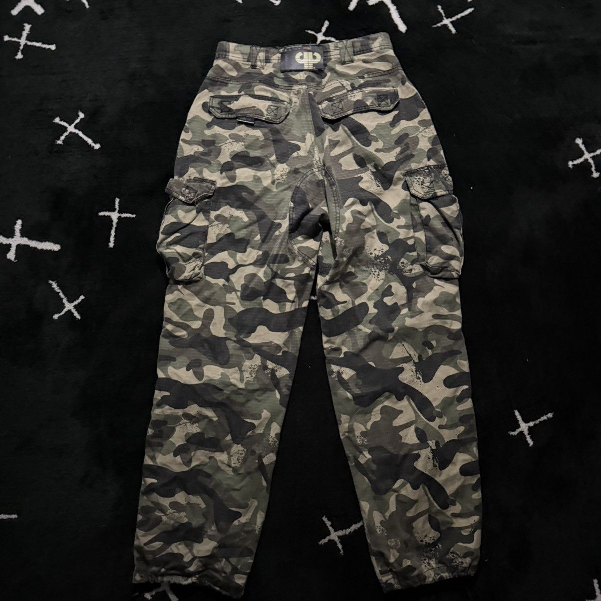 Pelle Pelle FW02 - Camo Pants Size US 29 - 2 Thumbnail