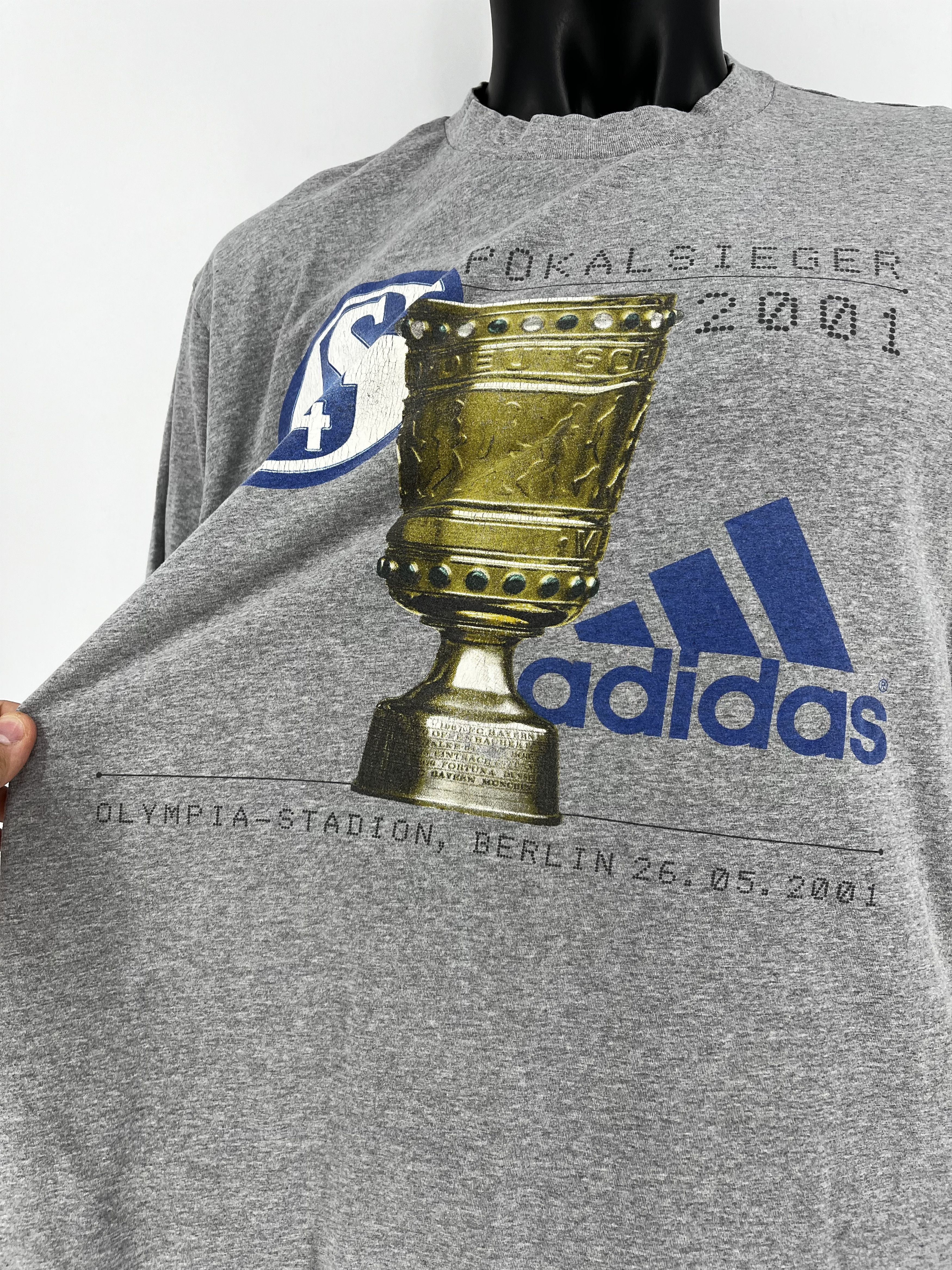 Adidas Adidas Schalke 04 Pokalsieger Cup Sieger Vintage T-shirt 00s Size US XL / EU 56 / 4 - 9 Thumbnail