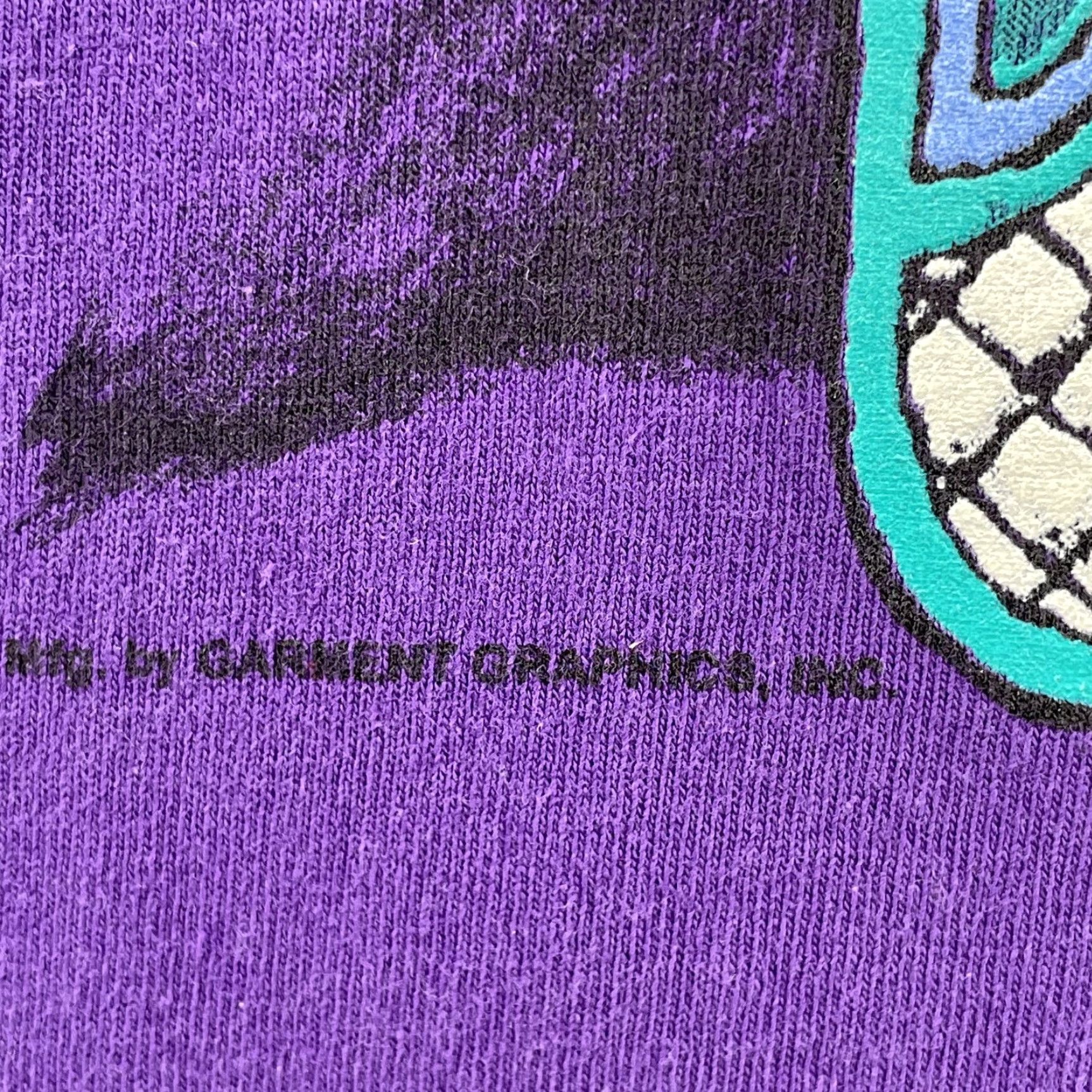 Delta VINTAGE Delta T-Shirt XL Purple Sportswear Tweety Retro 90's USA Made Graphic Print Size US XL / EU 56 / 4 - 3 Thumbnail