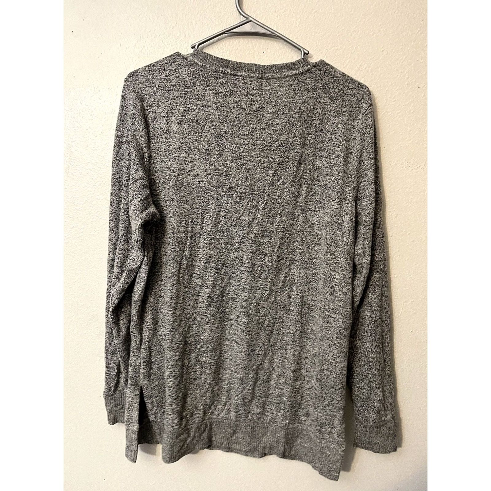 Lucky Brand Lucky Brand Women Sweater Small Oversized Long Sleeve V Neck Pullover Gray Size S / US 4 / IT 40 - 2 Thumbnail