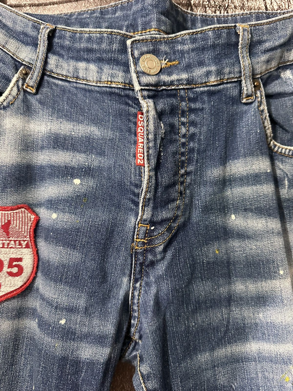 Dsquared2 Vintage Dsquared2 Boys Out Distressed Denim Jeans Size US 37 - 3 Thumbnail