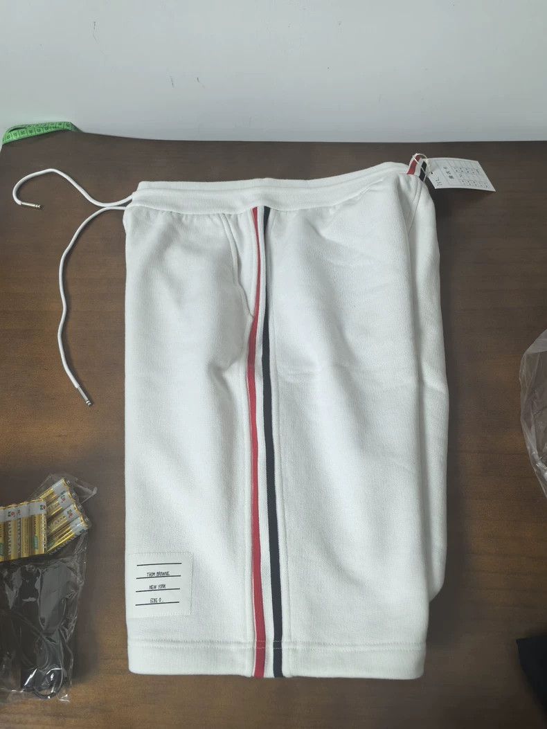 Thom Browne Thom browne Shorts 2504-Nextarrow Size US 29 - 3 Thumbnail