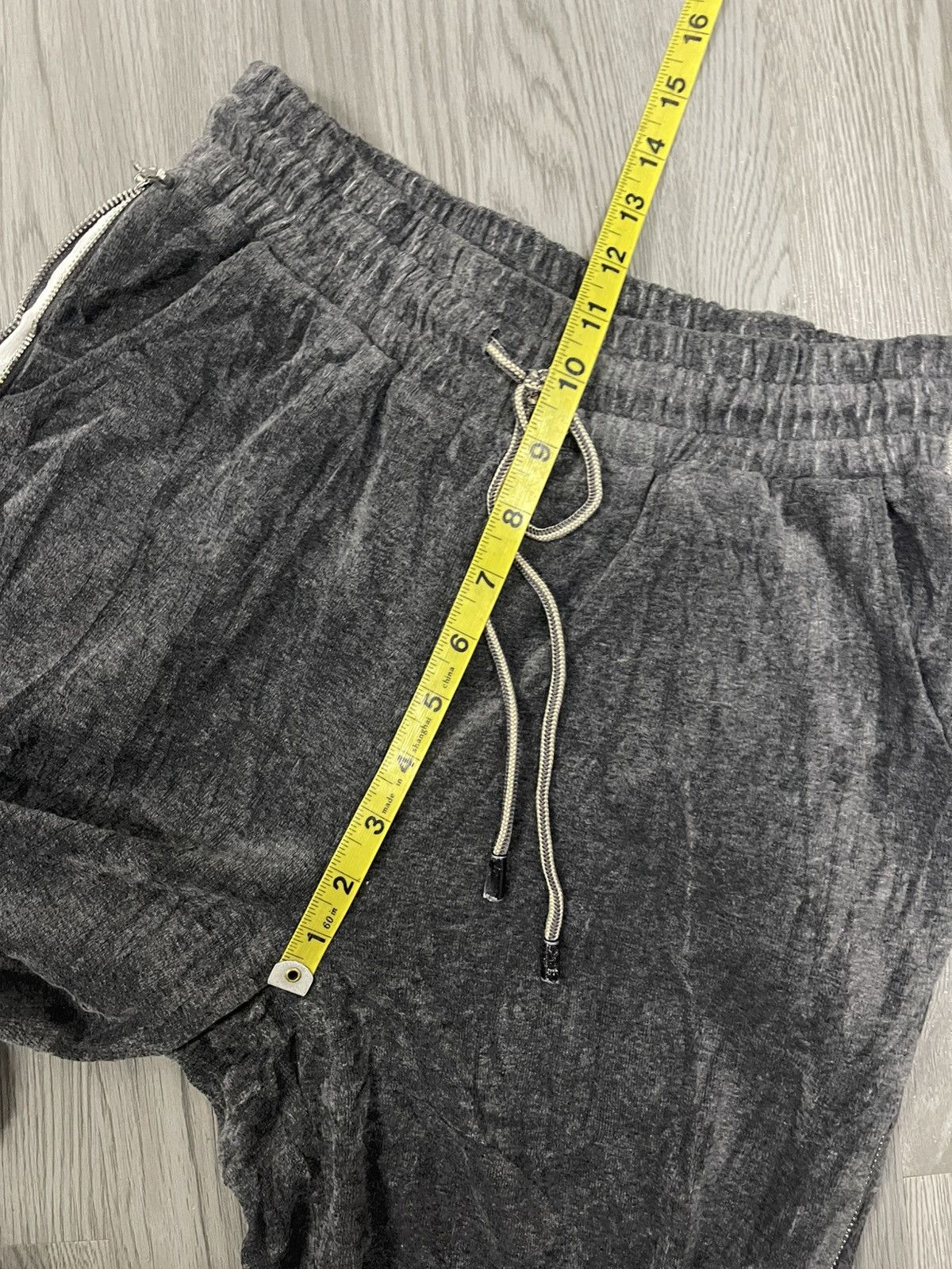 Celine Last drop⚡️Celine Side Zipped Velvet Jogger Pant Size US 30 / EU 46 - 15 Thumbnail