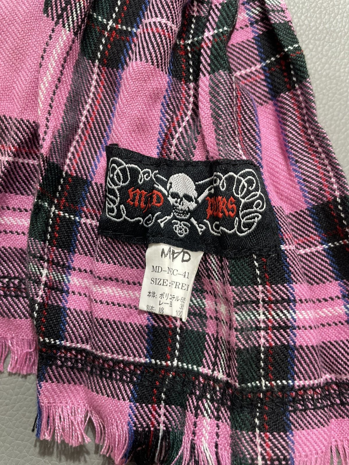 If Six Was Nine Madpunk Distressed Scarf Opium Punks Ifsix lgb Style Size ONE SIZE - 3 Thumbnail