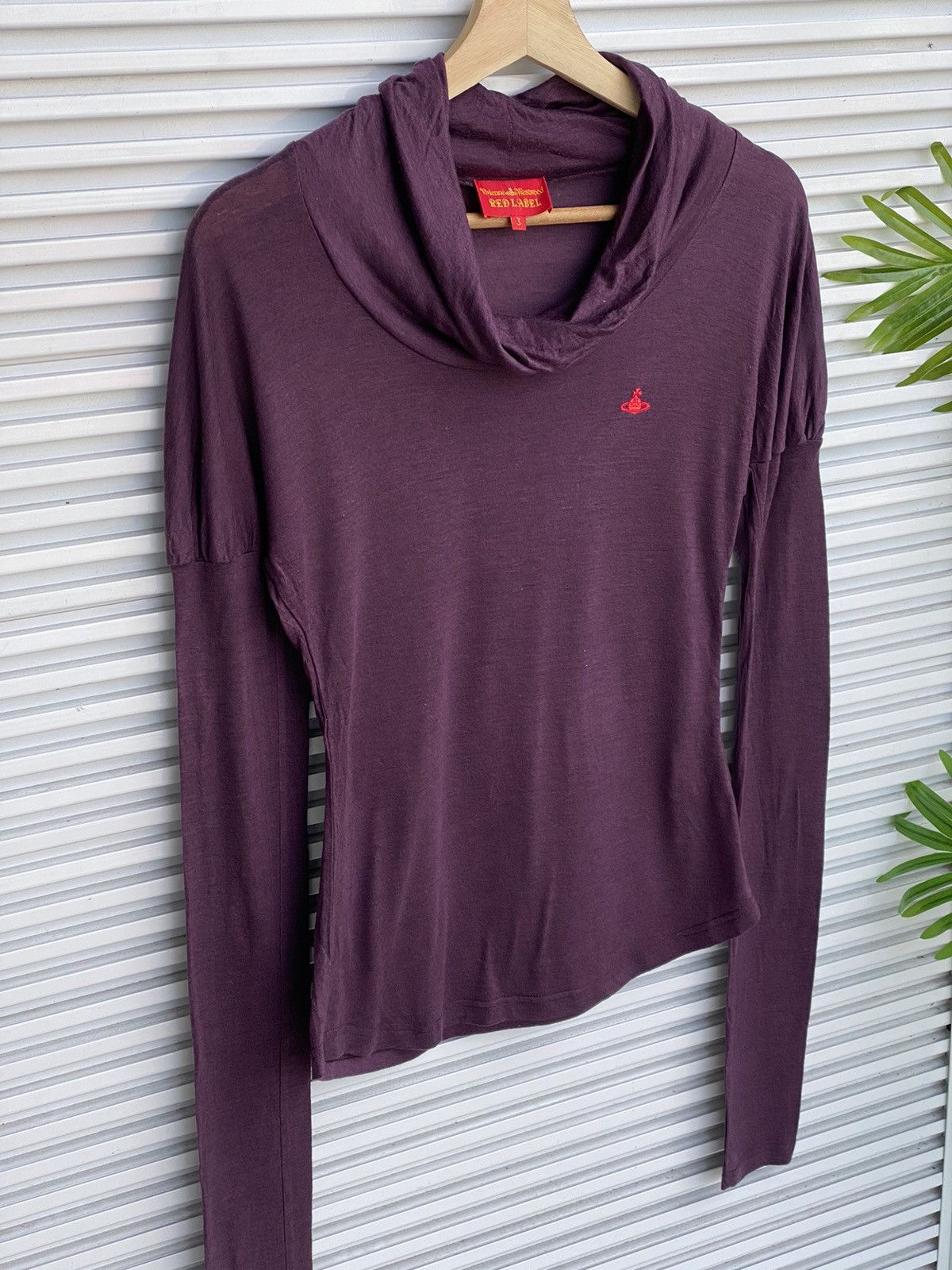 Vivienne Westwood Vivienne Westwood Turtle Neck Size M / US 6-8 / IT 42-44 - 1 Thumbnail
