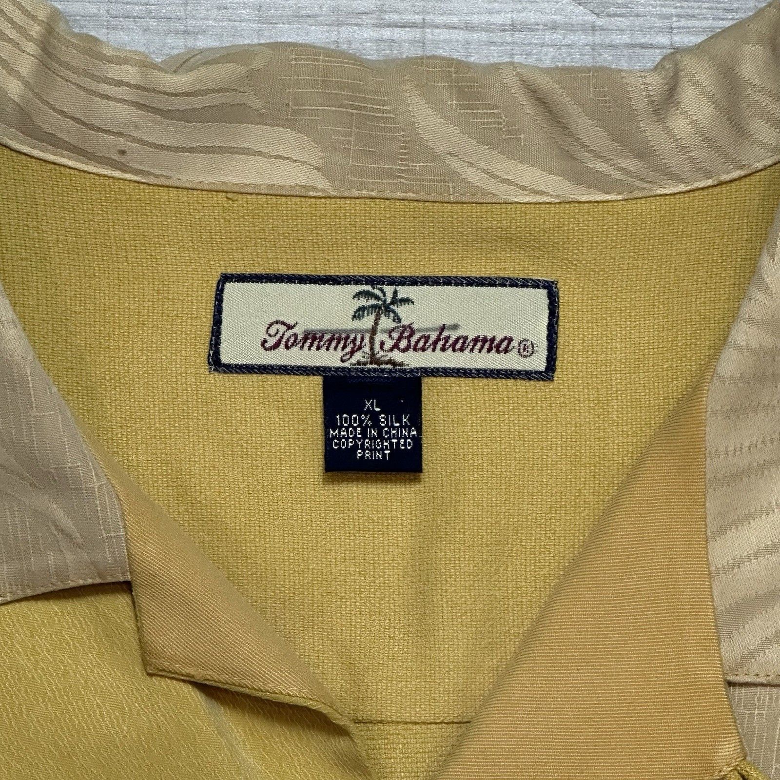 Tommy Bahama Tommy Bahama Silk Shirt Mens Short Sleeve Button Front Size US XL / EU 56 / 4 - 7 Thumbnail