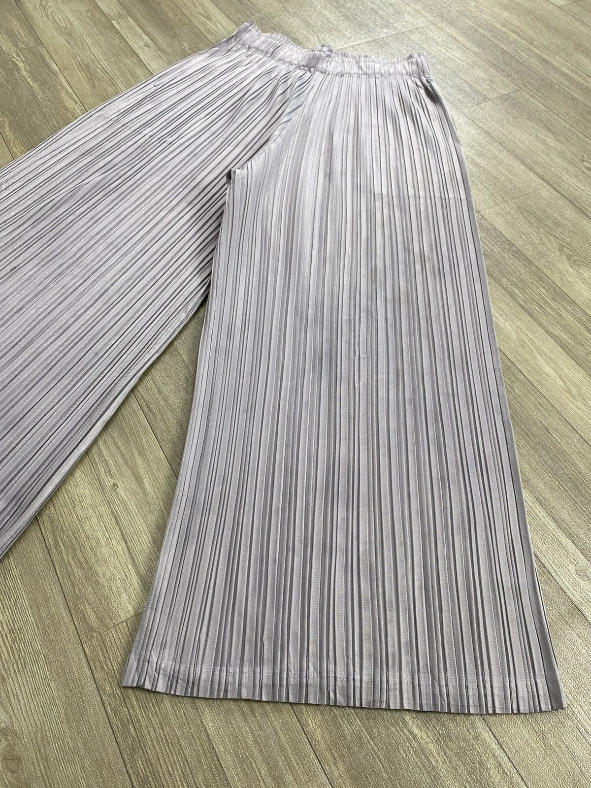 Pleats Please Issey Miyake Vintage Pleats Please Issey Miyake Wide Leg Pants Dark Gray Size US 28 / EU 44 - 4 Thumbnail