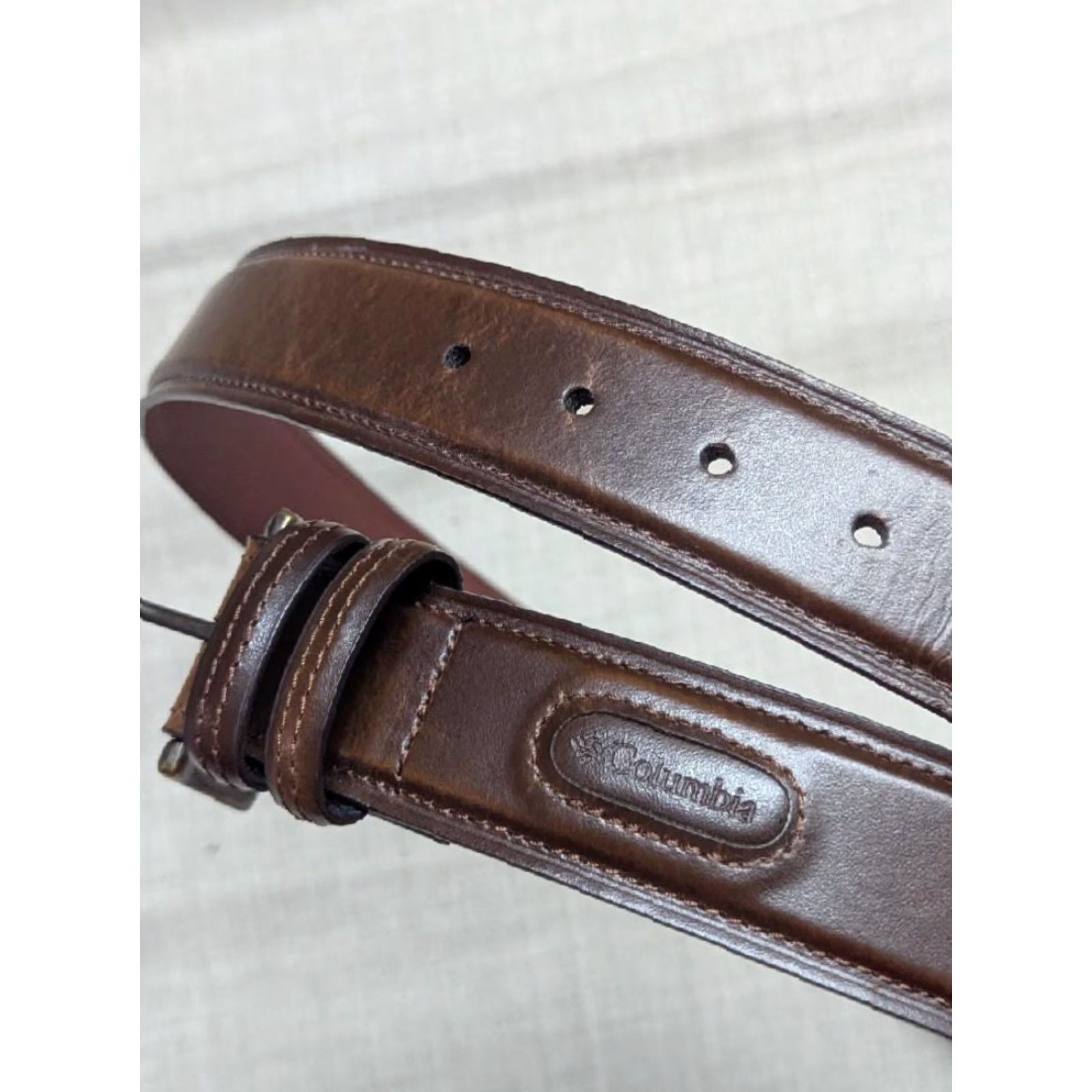 Vintage VINTAGE Columbia Belt Men 42-44 Brown Full Grain Leather Cowhide 1-1/2" Belt Length 49" Holes 40-46 Mens Brown Leather Belt Columbia Size 44 - 4 Thumbnail