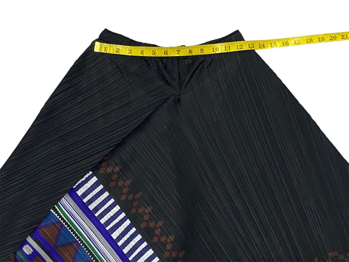 Issey Miyake Pleats Please Issey Miyake Pleated Midi Skirt Size 30" / US 8 / IT 44 - 13 Thumbnail