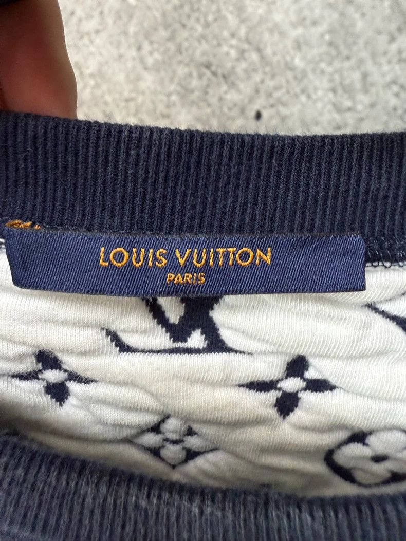 Louis Vuitton Louis Vuitton Full print sweatshirt Size US M / EU 48-50 / 2 - 3 Thumbnail