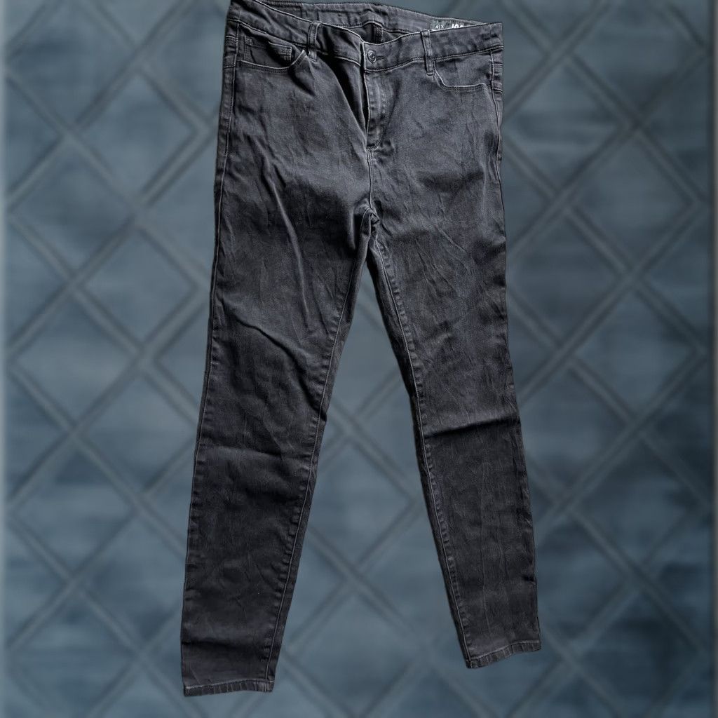 Armani Exchange Armani Exchange Jeans J69 Super Skinny Lift-up 5 Pockets Black 31 Women's Size 24" / US 00 / IT 34 - 1 Thumbnail