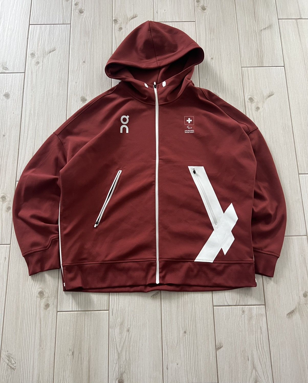 Sports Specialties On Running Swiss Paralympic Team Hoodie Jacket Burgundy Size US XL / EU 56 / 4 - 1 Thumbnail
